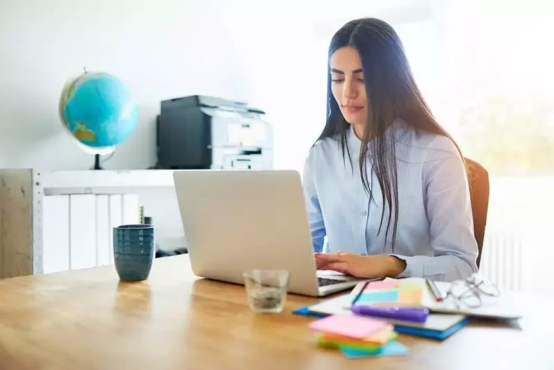 TRAINING ONLINE COMMUNICATION FOR SECRETARY